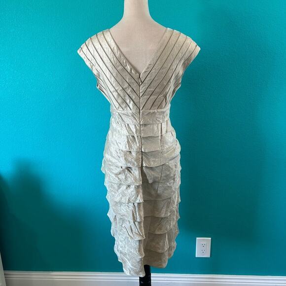 Adrianna Papell Womens Tiered Iridescent Gold Layered Cocktail Evening Dress 6 - Picture 4 of 7